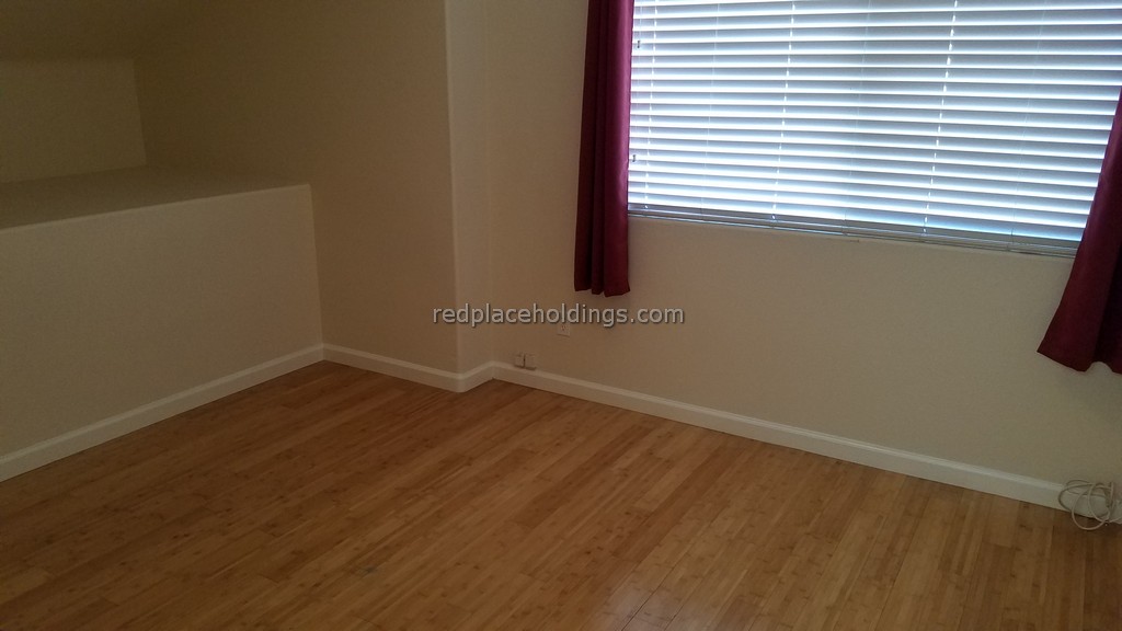 Upstairs Bed2